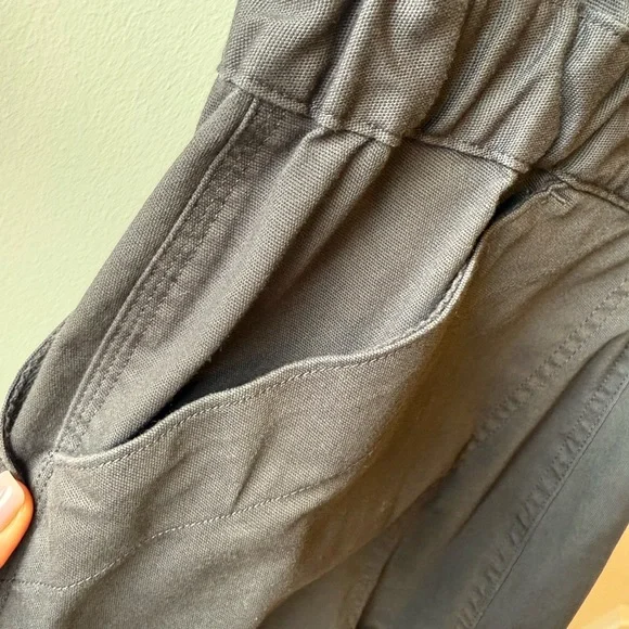 Duluth trading jumpsuit. - Picture 9 of 11